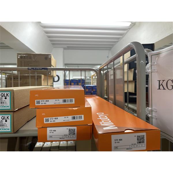 日本MITUTOYO三豐數(shù)顯標尺572-464