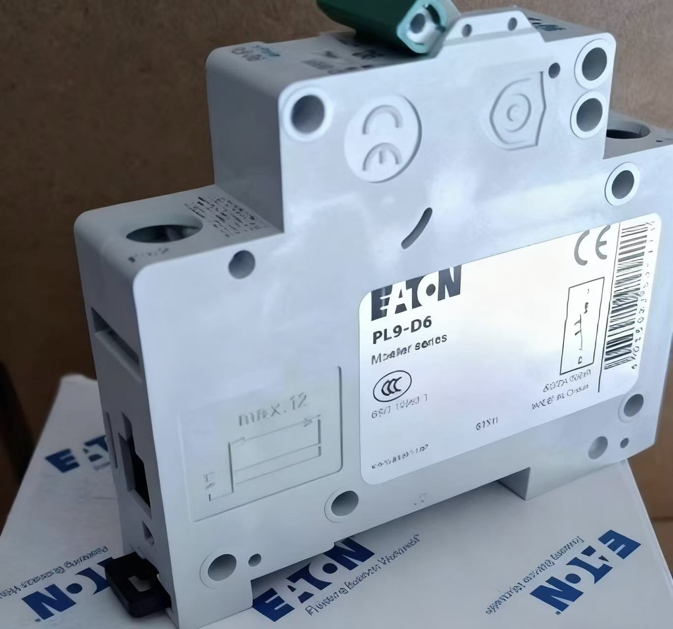 EATON伊頓刀片、玻璃管式斷路器和二極管CB185P-100